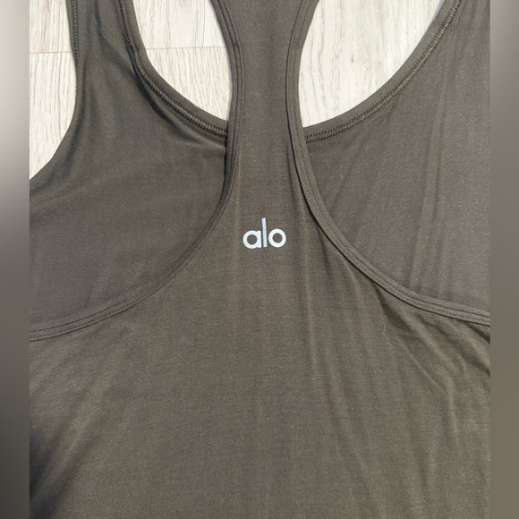 ALO Yoga All Day Tank Top - Picture 4 of 4